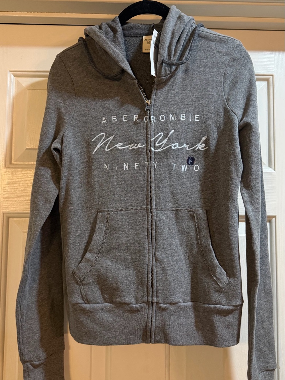 Abercrombie Gray New York Zip-Up Hoodie Jacket NWT Size Small